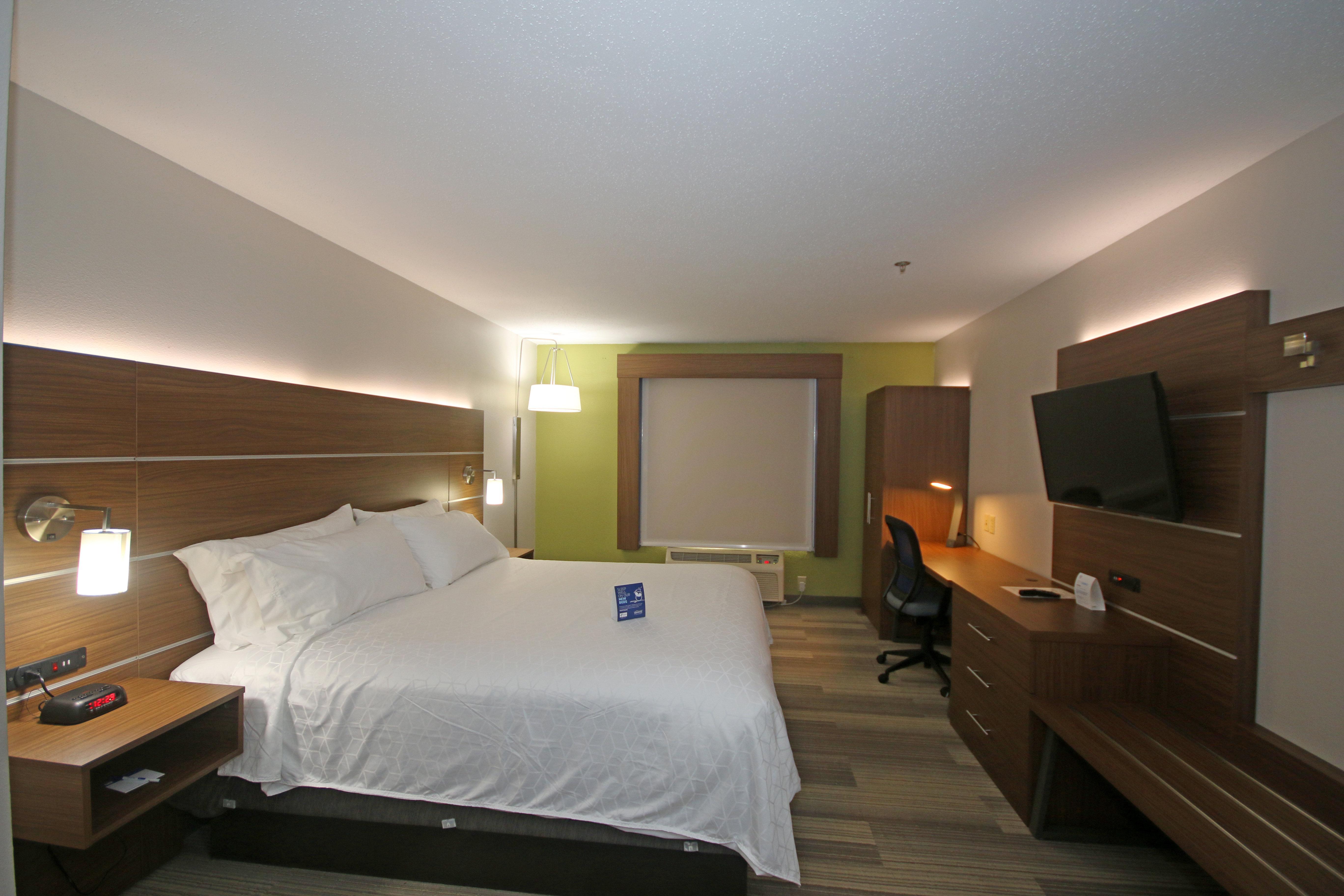Holiday Inn Express Hotel & Suites Greensboro-East By Ihg Eksteriør bilde