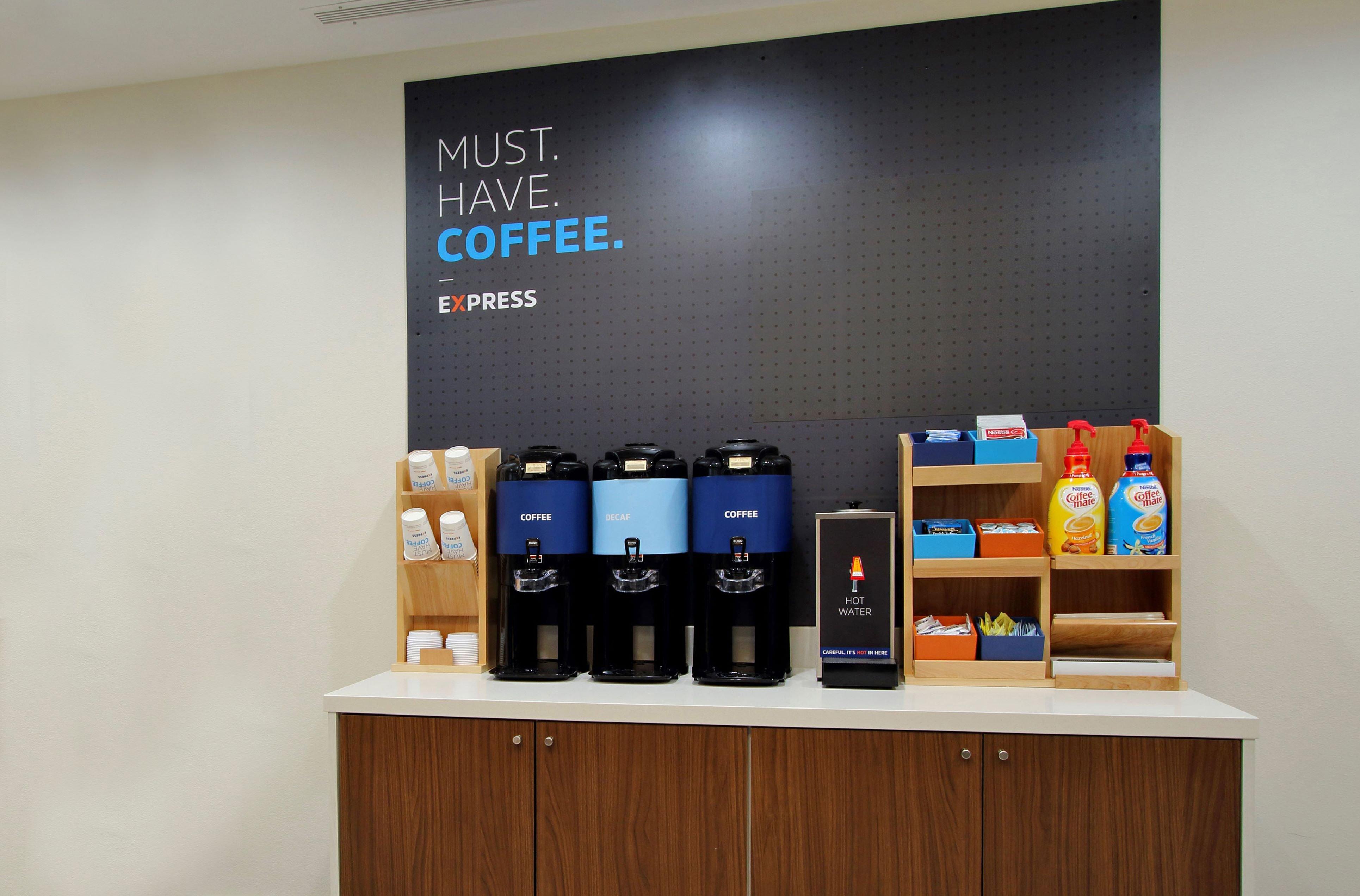 Holiday Inn Express Hotel & Suites Greensboro-East By Ihg Eksteriør bilde